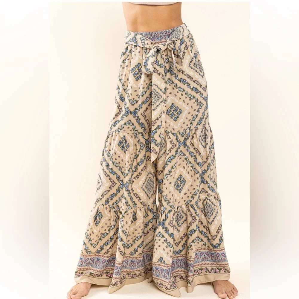 40 Floral Print Tiered Wide Pants - Picture 2 of 5